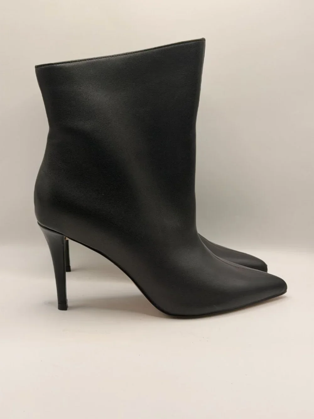 Steve Madden Women Sierah Leather Pointed Toe Heel Bootie Sz 8.5 - Picture 4 of 7